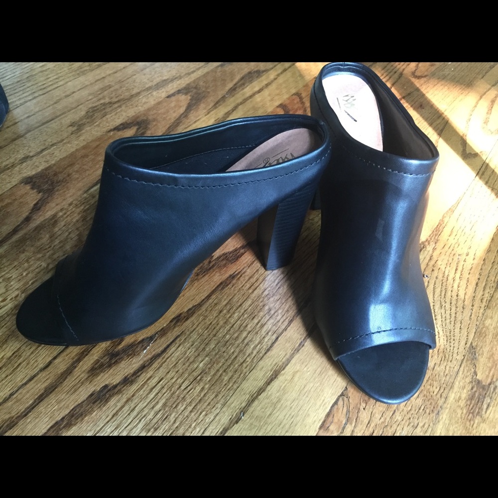 Mossimo Mules